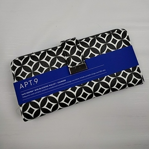 RFID-Blocking Phone Charging - Picture 1 of 5